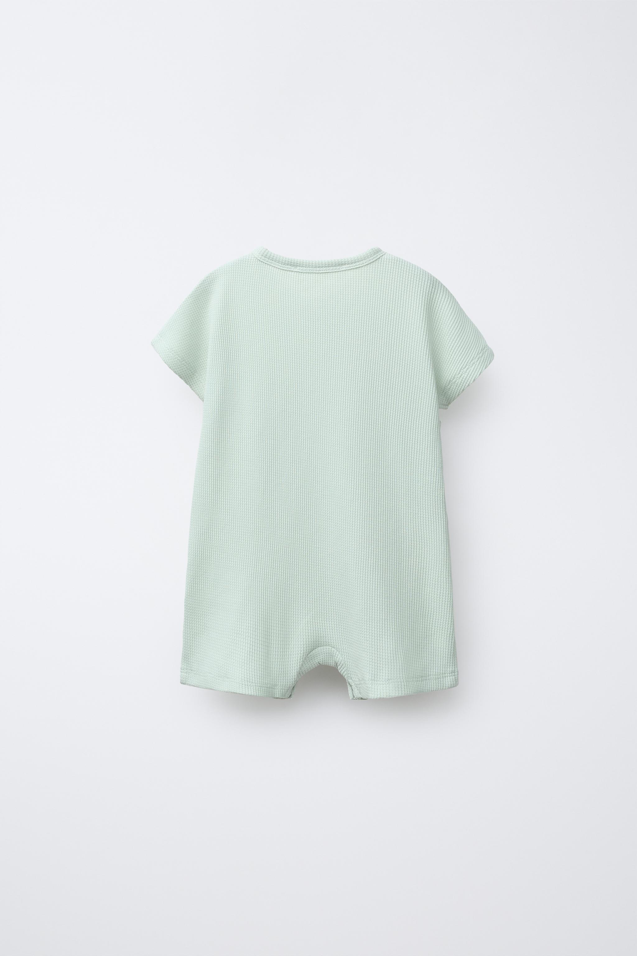 mix color high neck zip knit | NKNIT