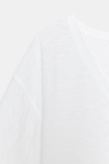 T-SHIRT COL EN V - Blanc de Zara - Image 6