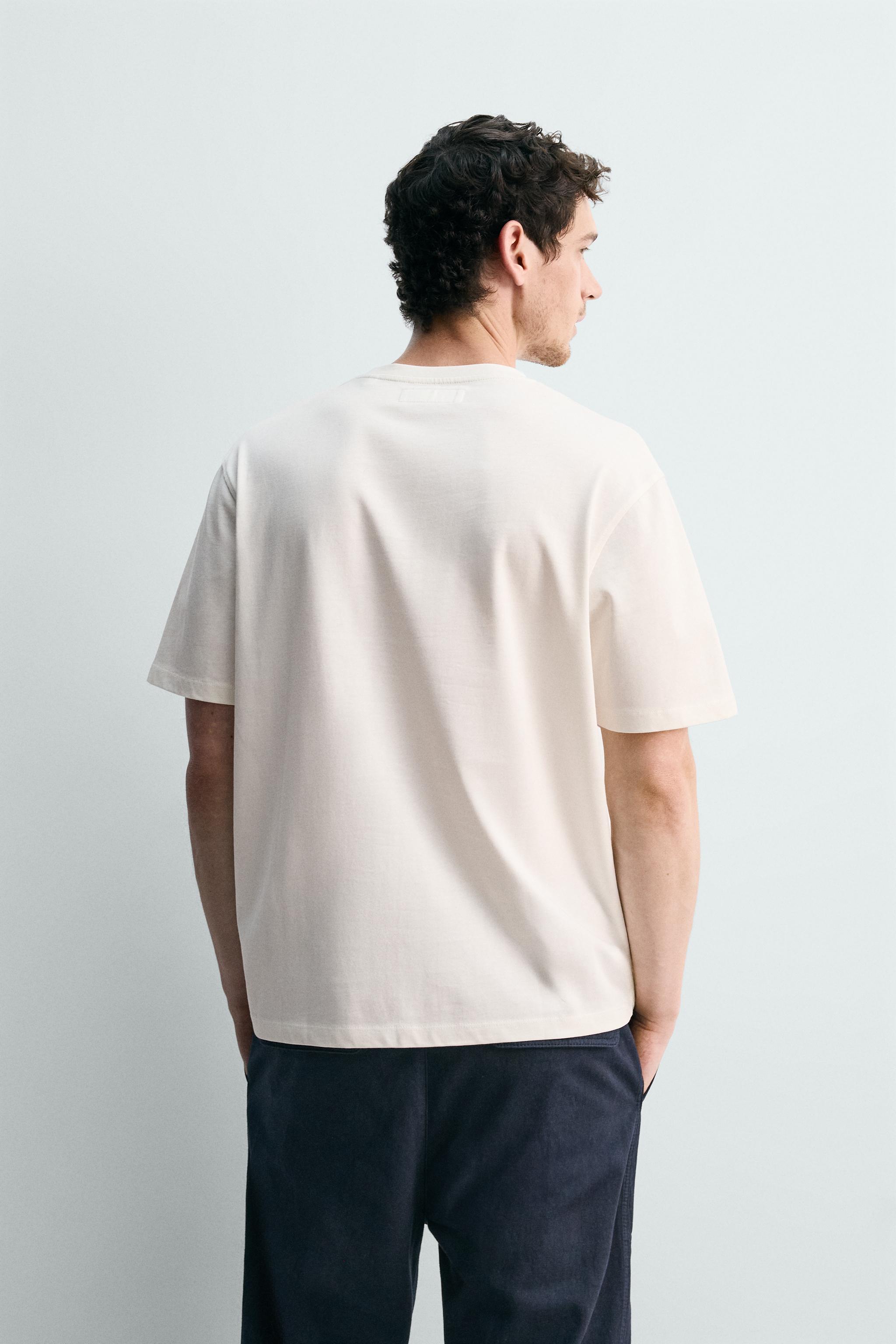 T-SHIRT DE POIDS MOYEN À MANCHES COURTES
