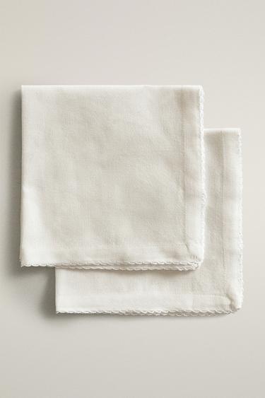 PACK OF PLAIN SCALLOPED NAPKINS (PACK OF 2) - White by Zara