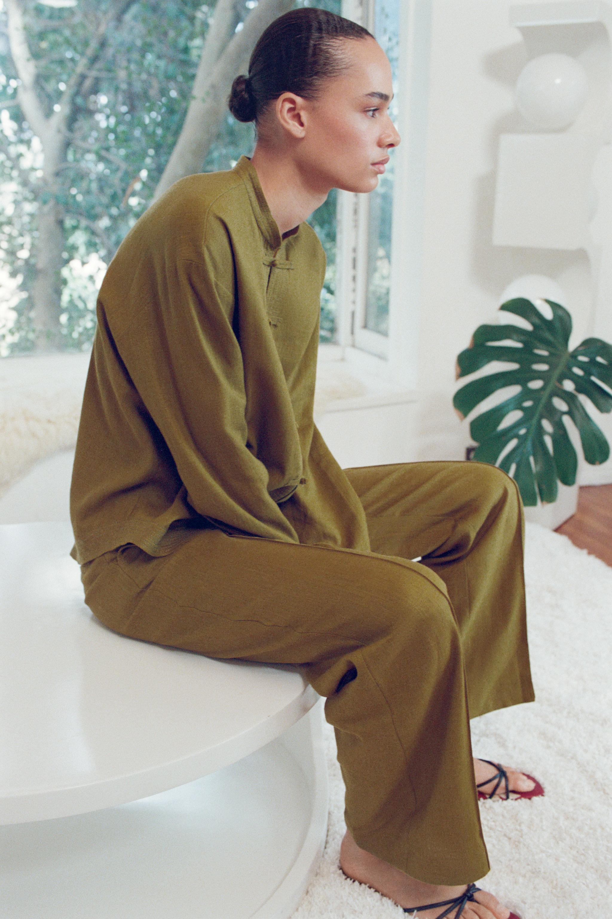 LINEN STRAIGHT LEG PANTS — Oil