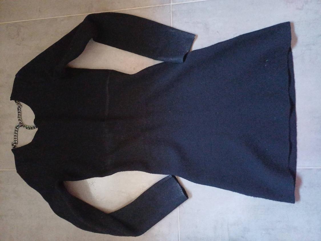 KNIT DRESS WITH CHAIN DETAIL - Image 3