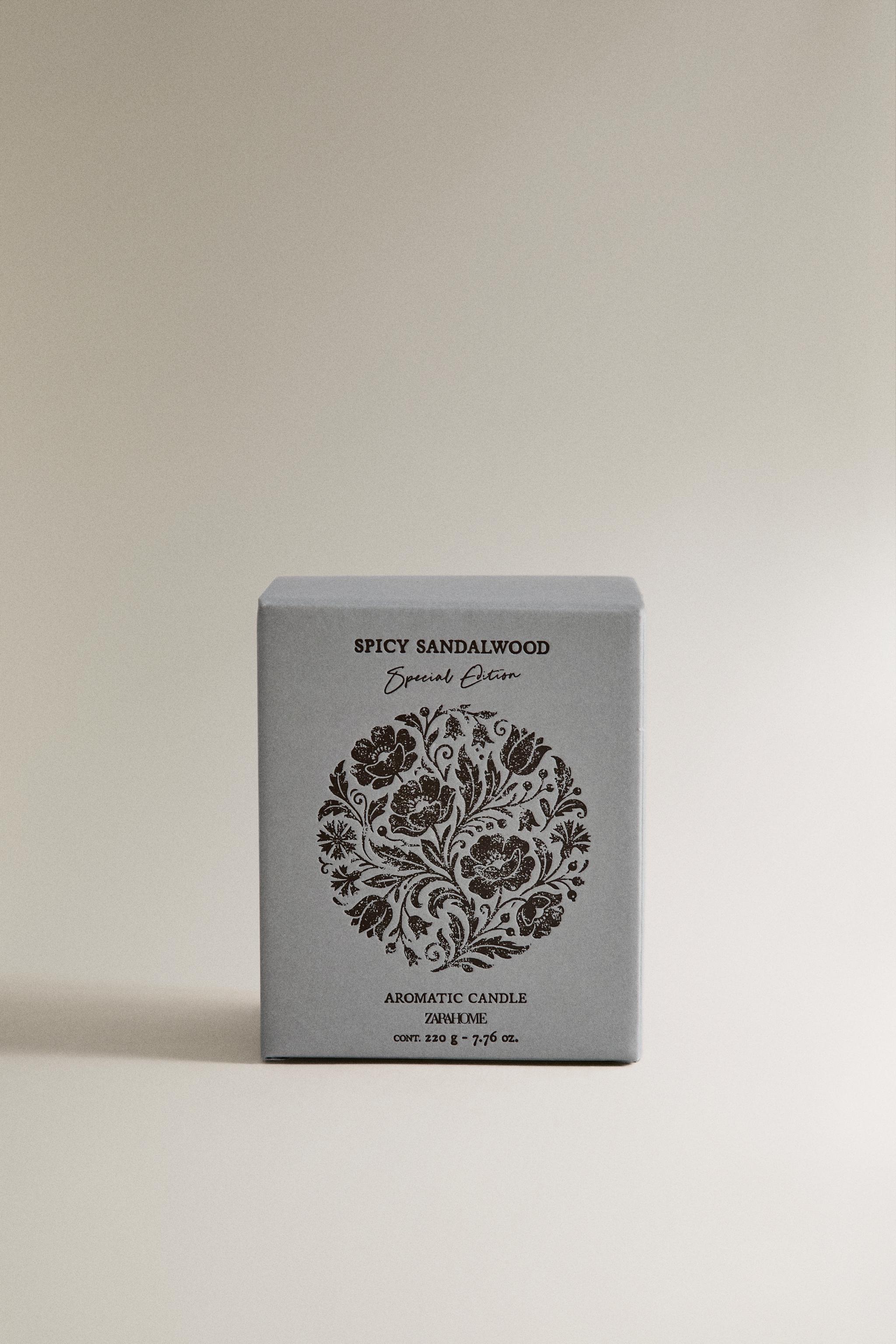 (220 G) SPICY SANDALWOOD SCENTED CANDLE