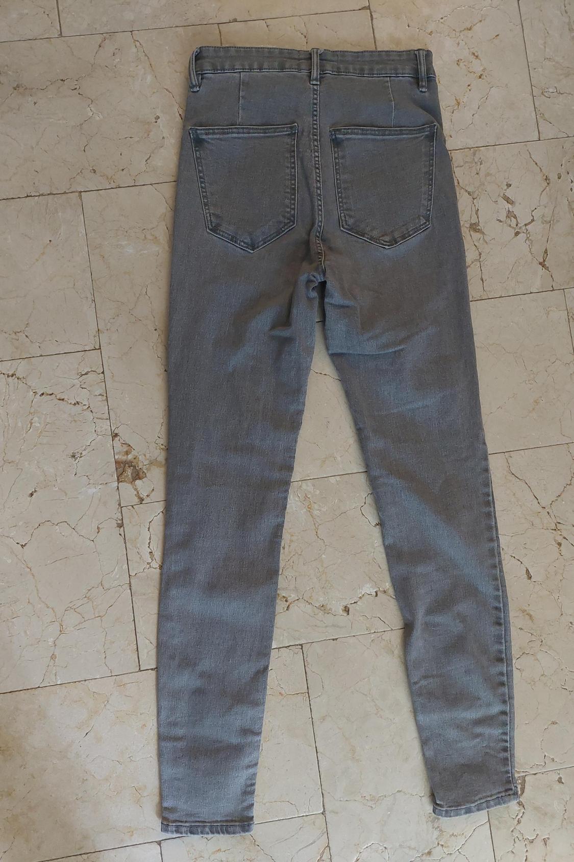 PANTALÓN TIRO ALTO ZARA. - Image 2