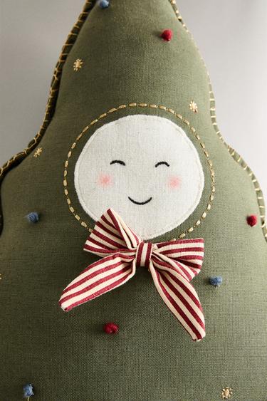 CHILDREN'S CHRISTMAS TREE CUSHION - Green by Zara - Image 2