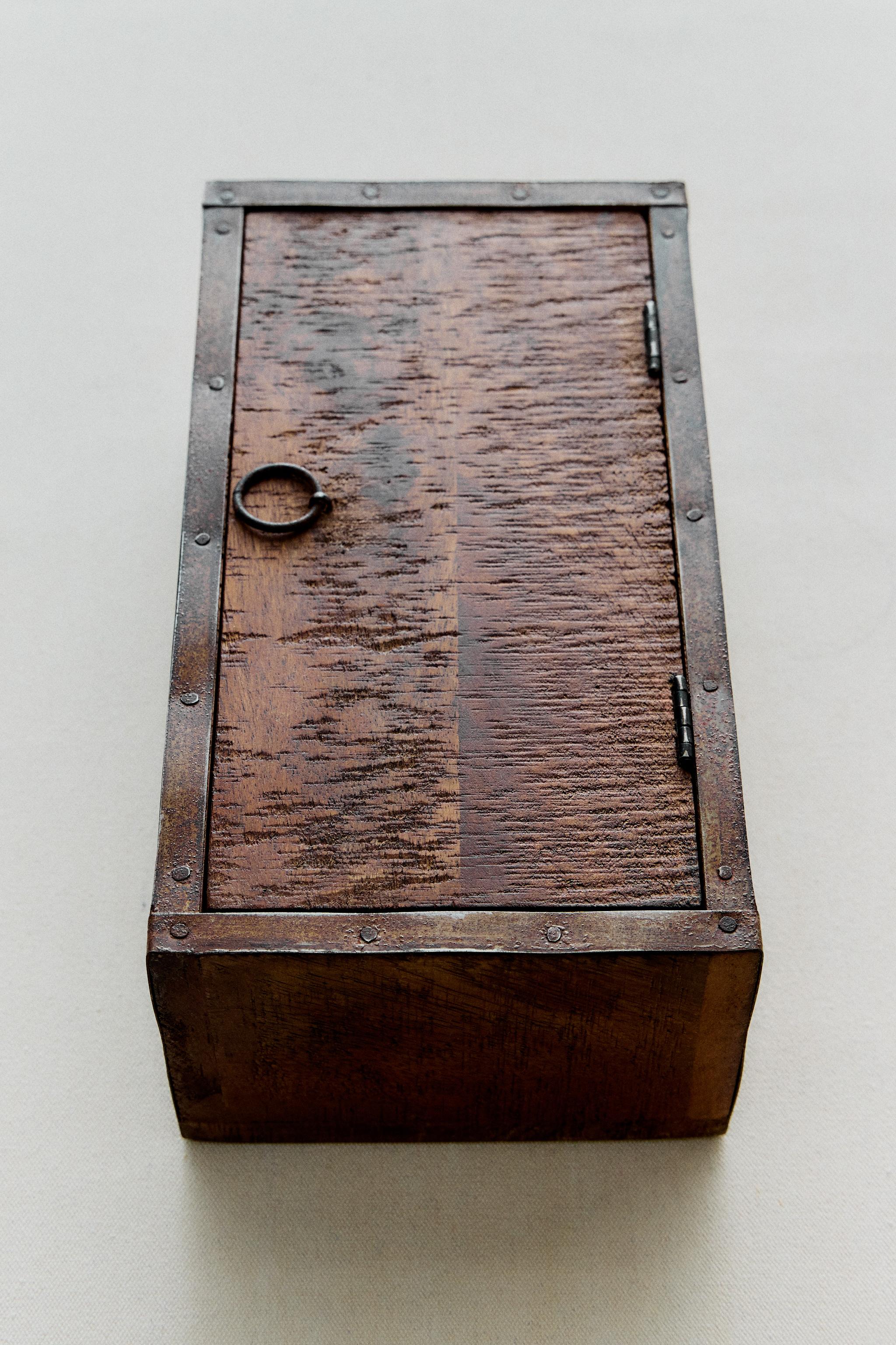 AGED WOODEN BOX