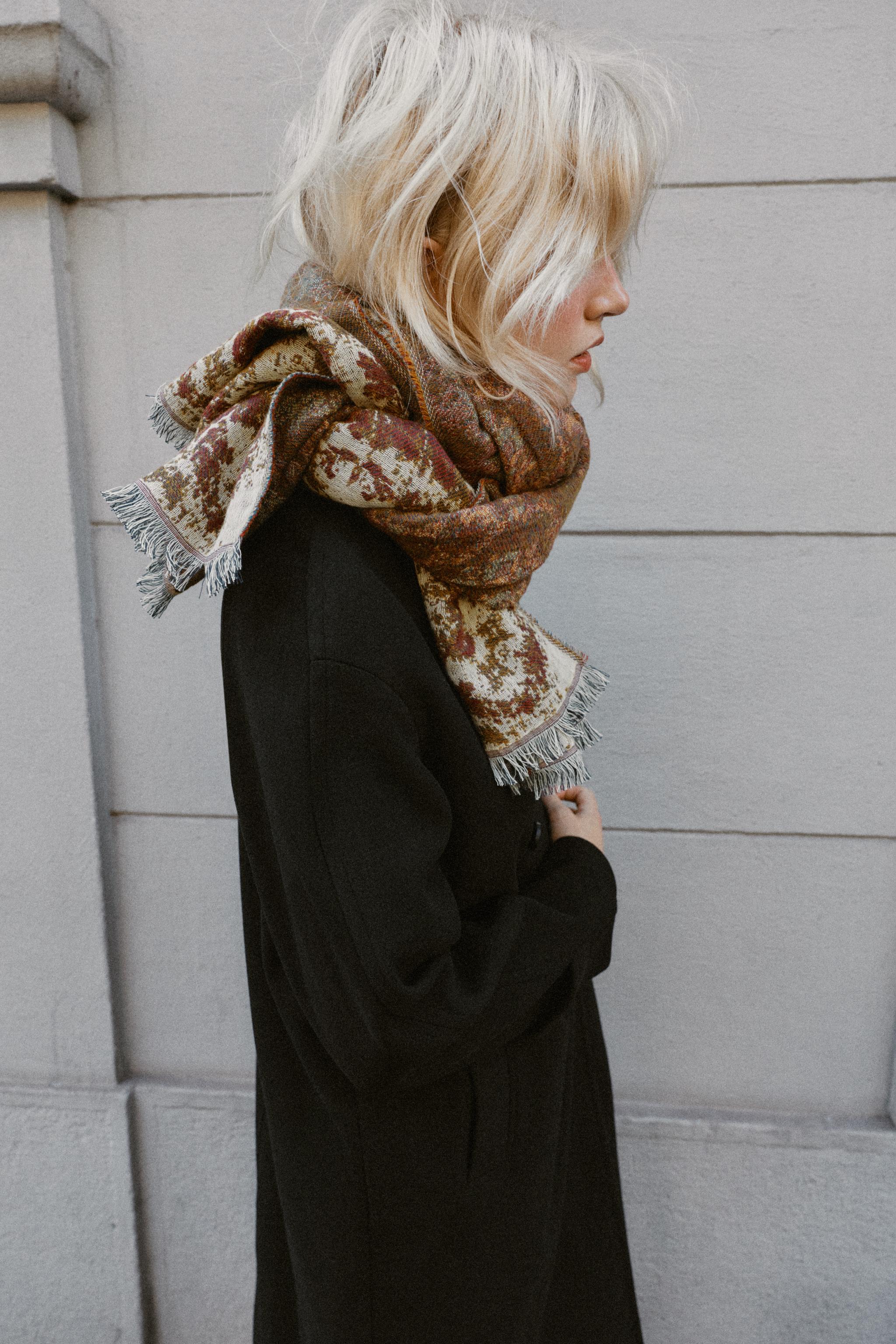 TAPESTRY PRINT JACQUARD SCARF - Sand | ZARA United States