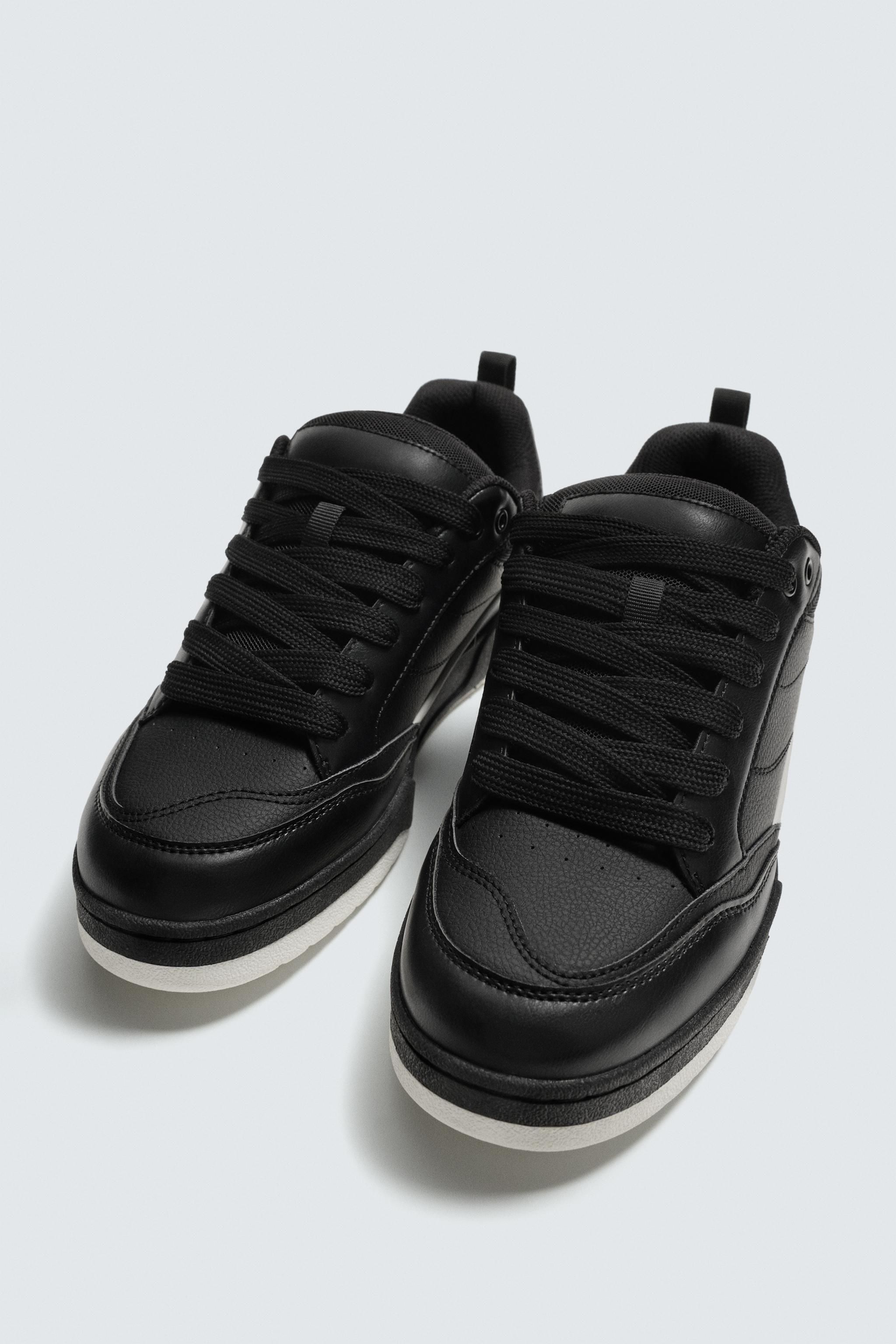 BASKETBALL SNEAKERS