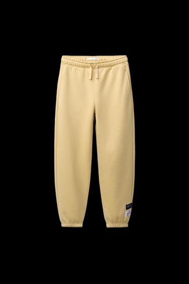 PANTALÓN JOGGER ETIQUETAS - Amarillo de Zara - Imagen 0