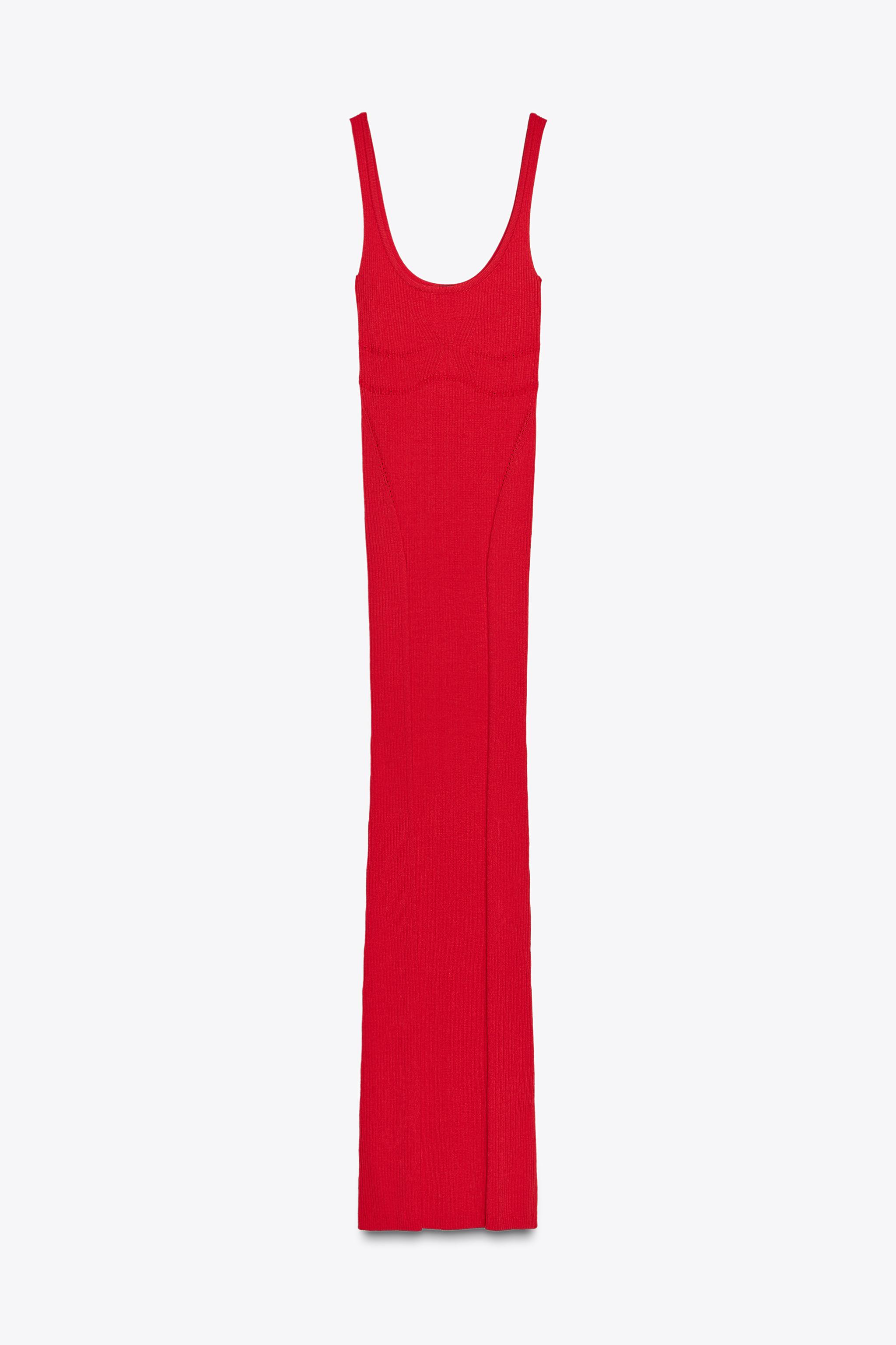 ROBE MOULANTE EN MAILLE