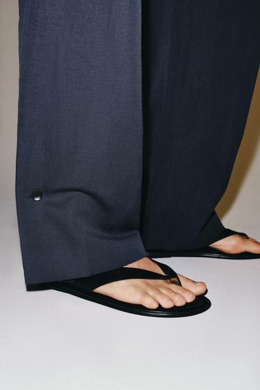 بنطال زارا كوليكشن بقصة عريضة وكتان - بحري الخاص بـ Zara