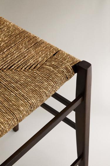 TABOURET EN BOIS TRESSÉ - Marron de Zara - Image 2
