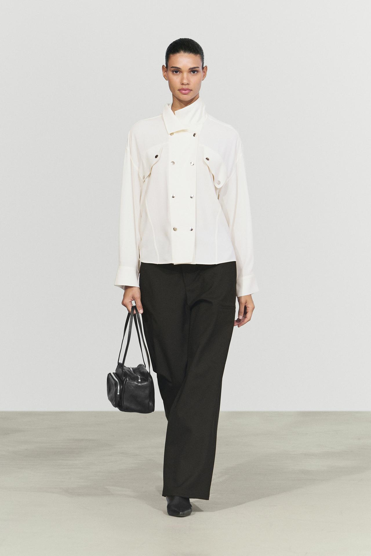 Flowing shirt with button-front detail — Ecru