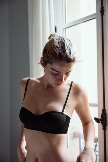 Zara UNDERWIRE BRA WITH POLYAMIDE - Black