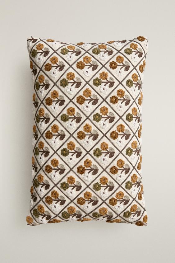 HOUSSE DE COUSSIN TUFTING - Beige clair de Zara - Image 0