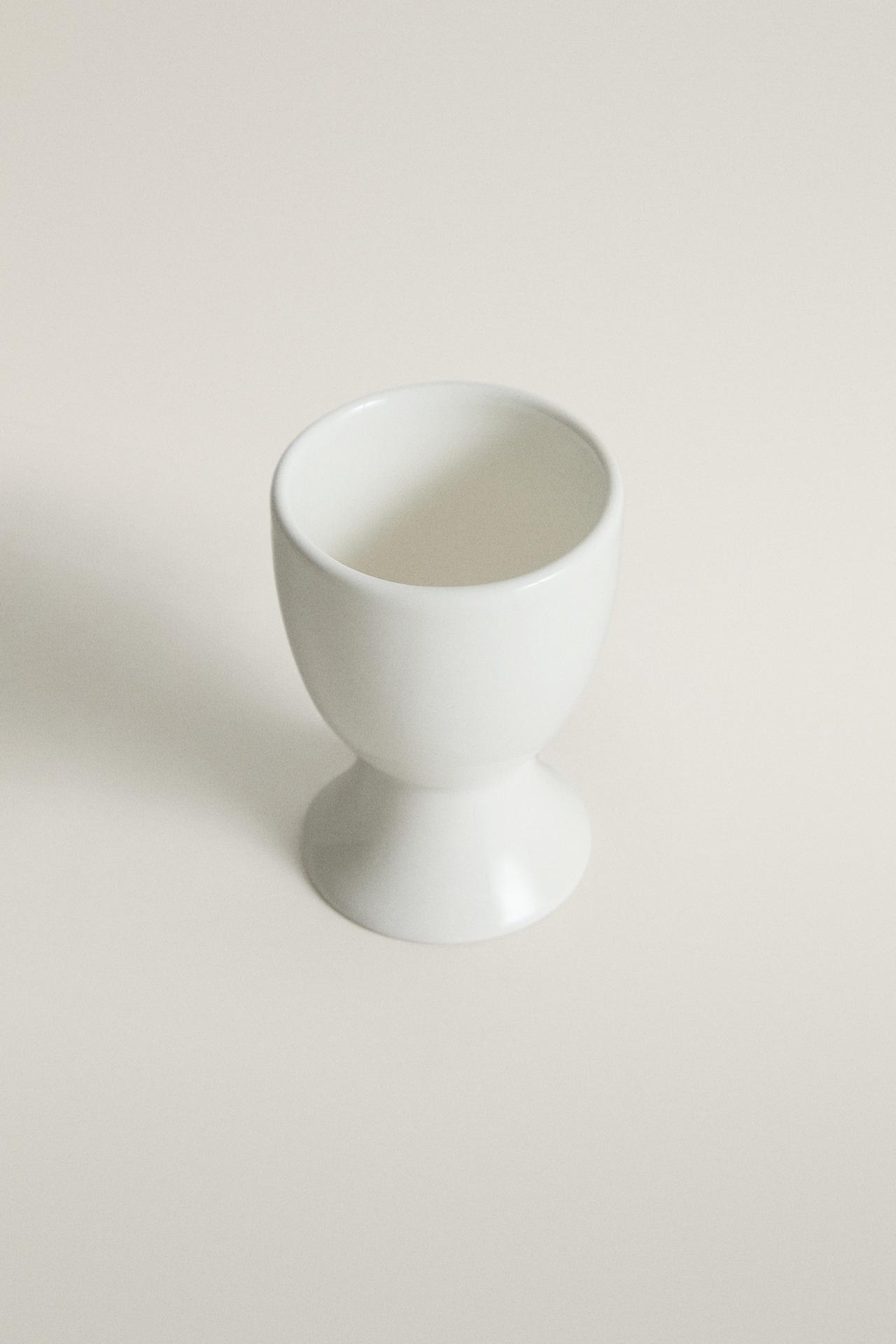 STONEWARE EGG CUP — White