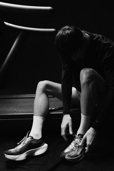 LOOK - Brick by Zara