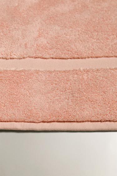 TAPIS DE BAIN BOUCLÉ DOUX - Saumon clair de Zara - Image 1