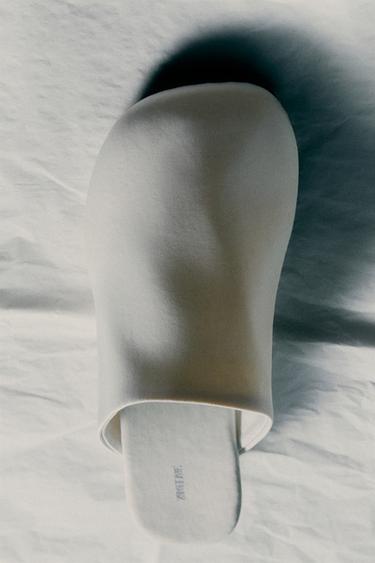 Zara SATEEN HEELED MULES - Beige