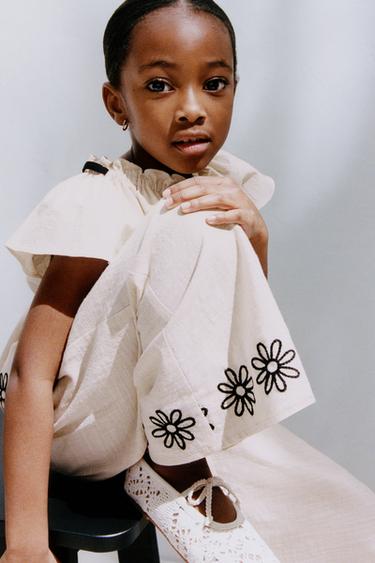 PANTALÓN CULOTTE FLORES BORDADAS - Beige claro de Zara