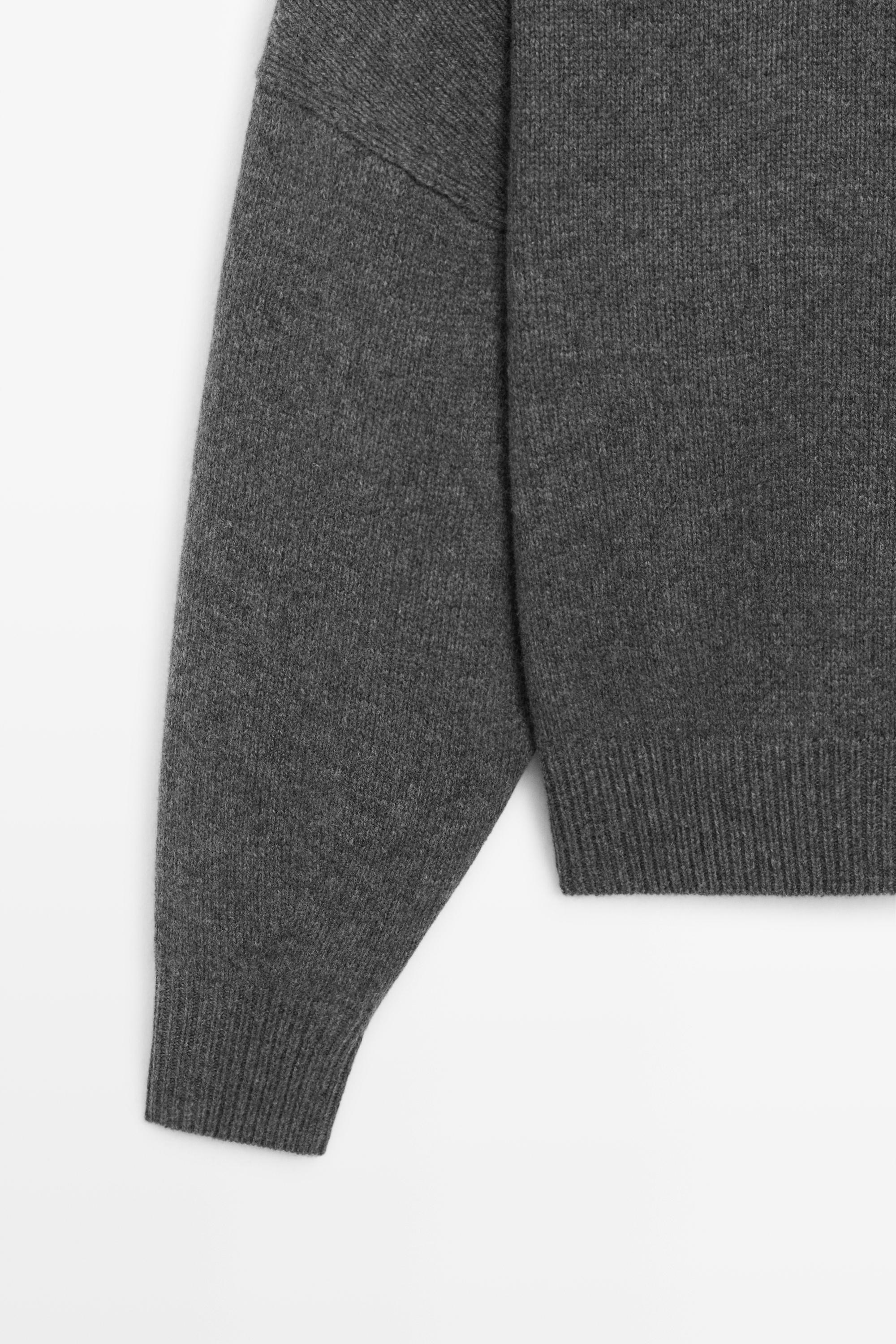 100% wool oversize knit sweater