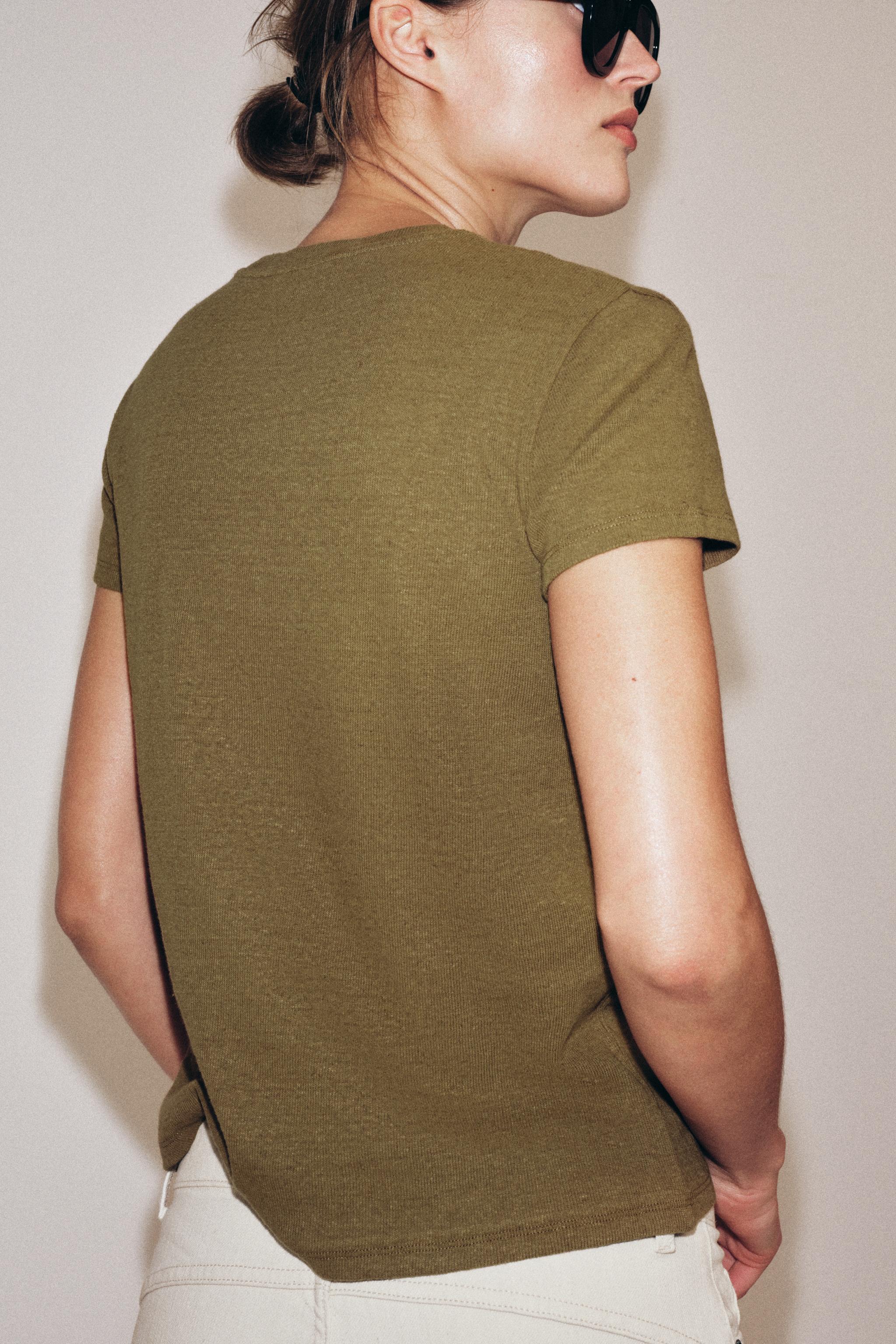 SHORT SLEEVE LINEN BLEND T-SHIRT