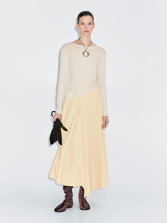 Asymmetric box pleat skirt
