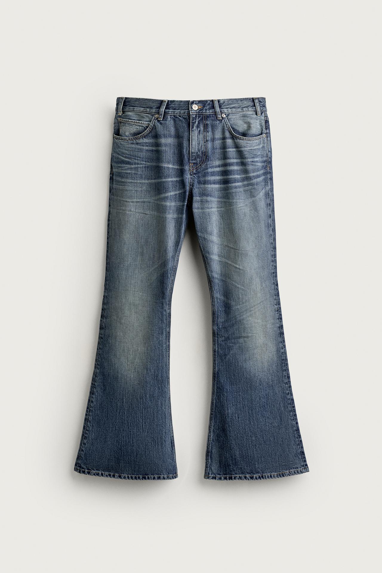 FLARE FIT JEANS — Mid-blue