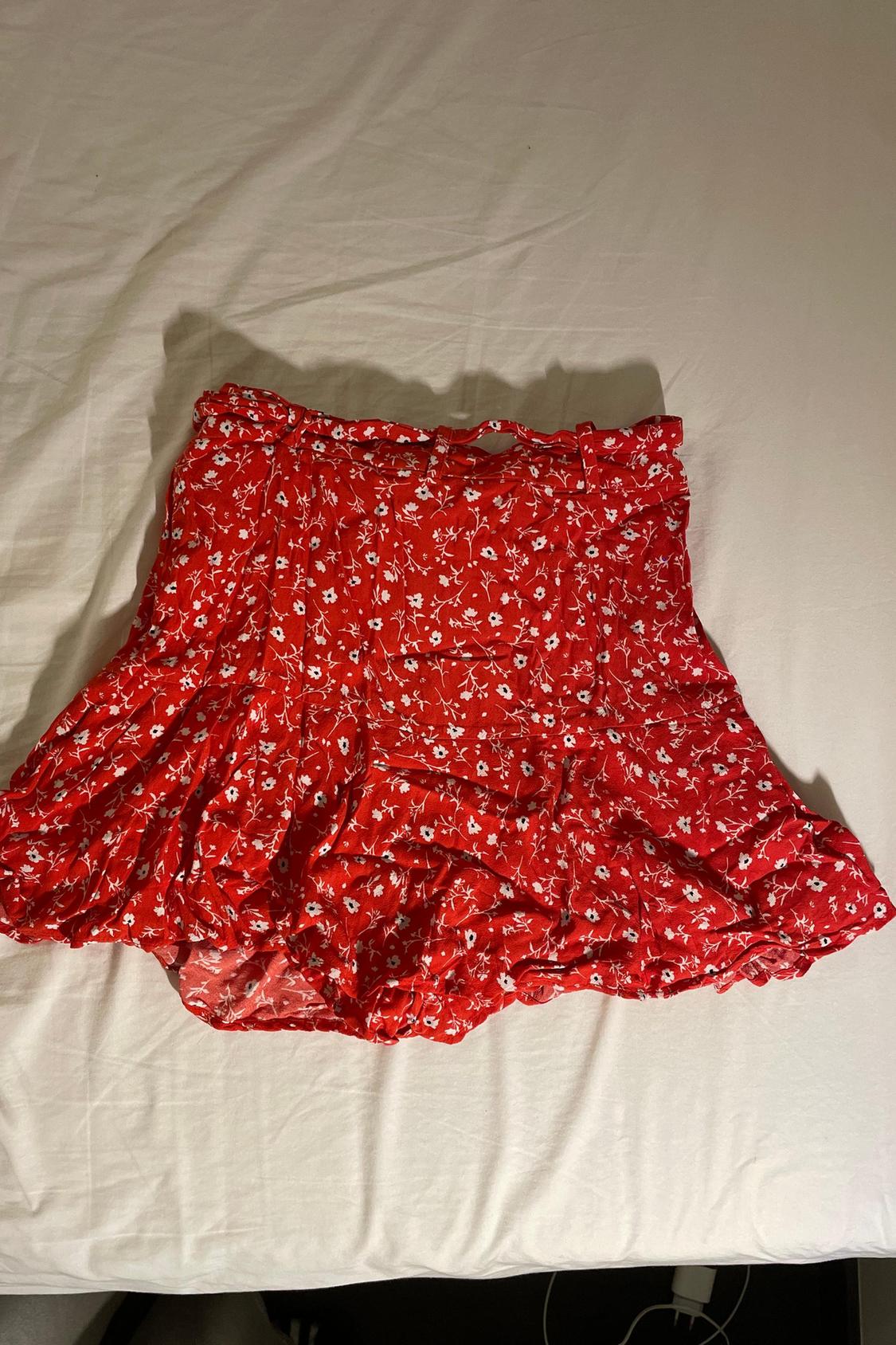 PRINTED BERMUDA SKORT - Image 3