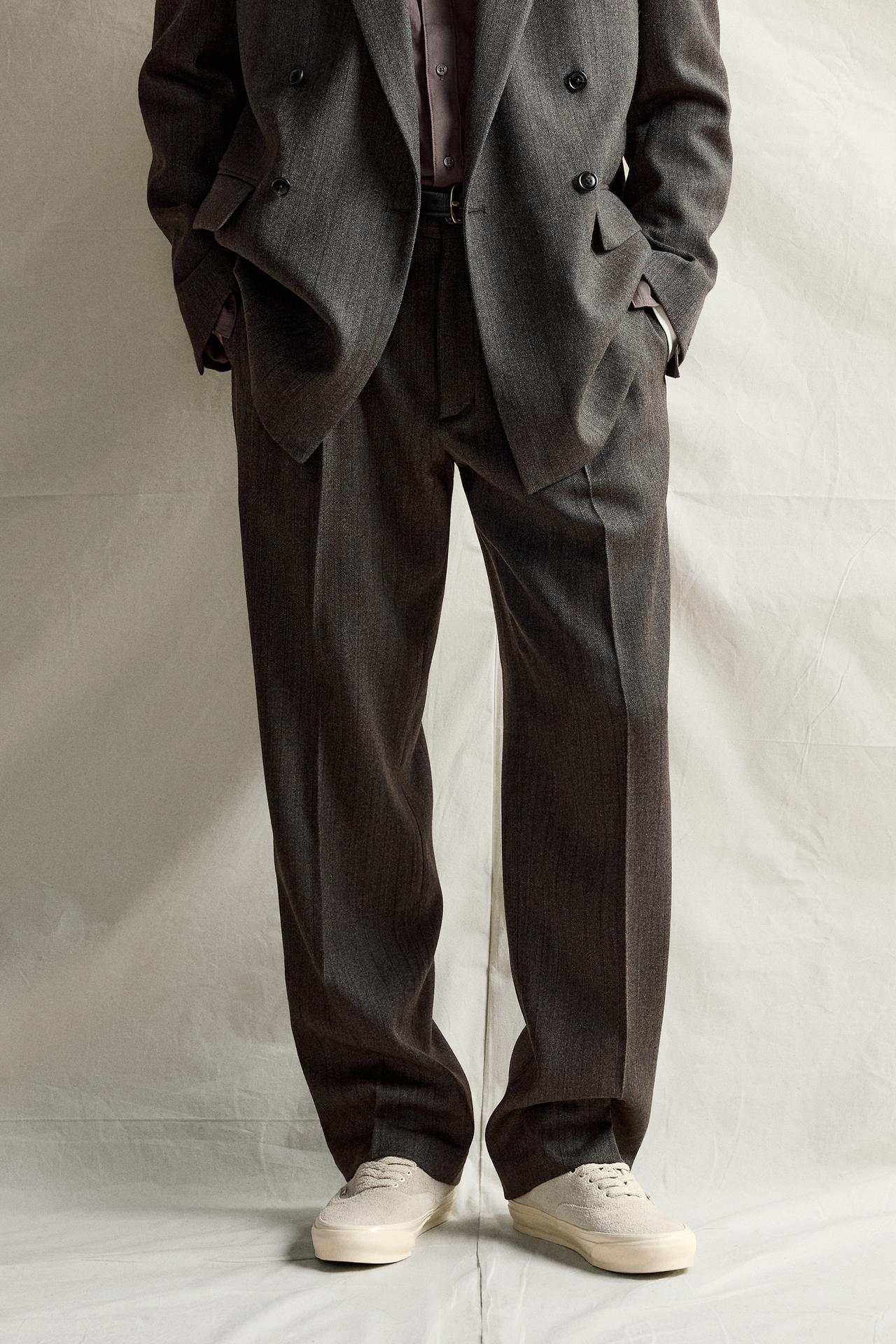 100% WOOL MANTECO® SUIT PANTS — Light gray