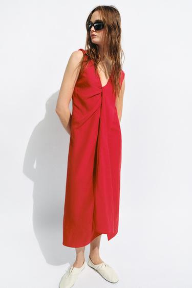 VESTIT MIDI AMB FRUNZIMENTS ZW COLLECTION - Vermell de Zara