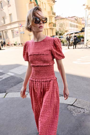 VESTIDO MIDI NIDO DE ABEJA - Rosa de Zara