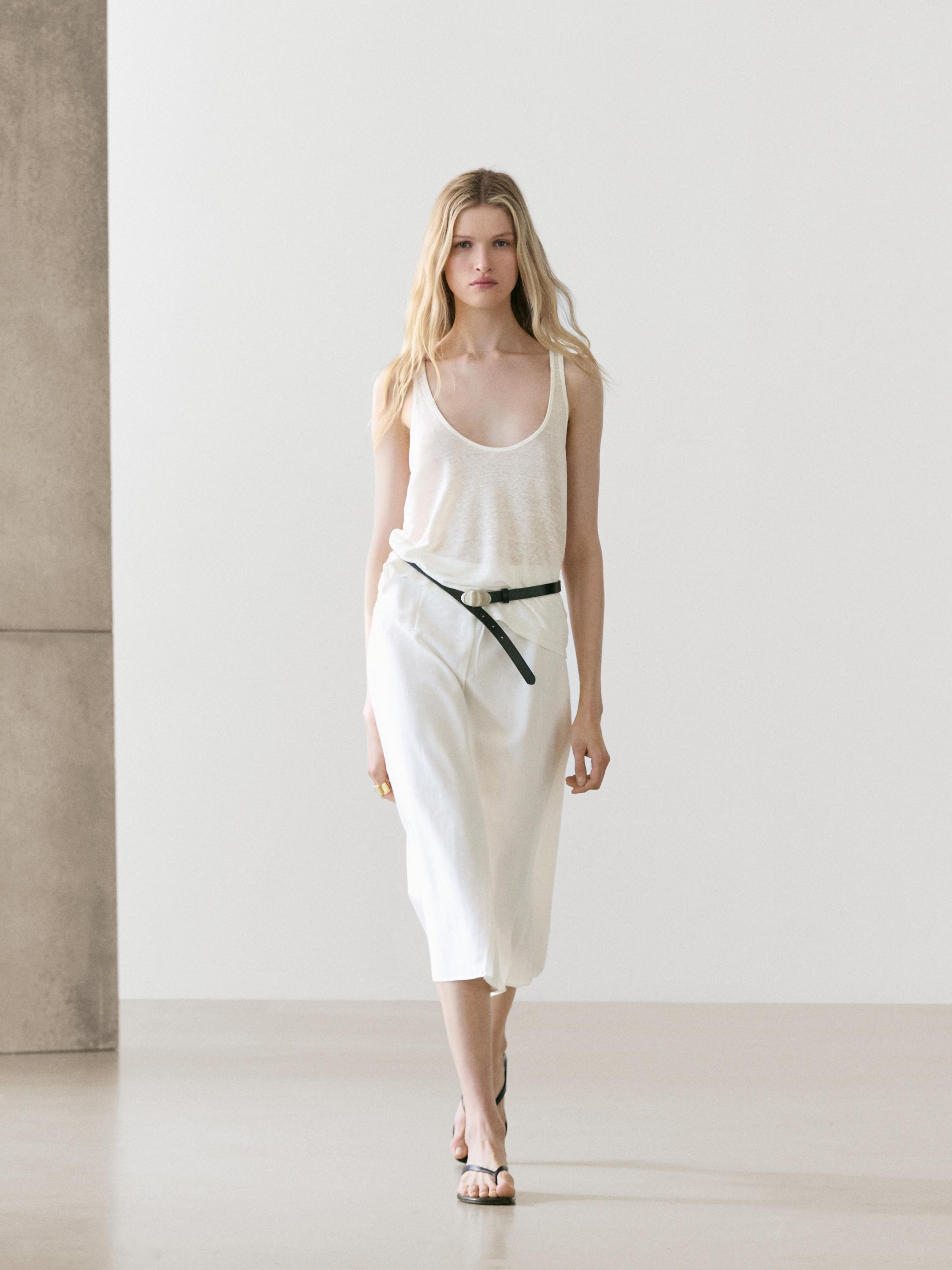 Midi skirt with box pleats