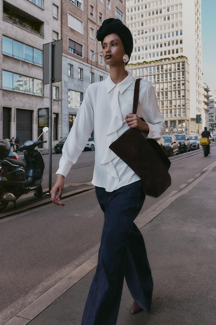 CAMICIA IN CREPE CON VOLANT Bianco sporco ZARA Italia Italy