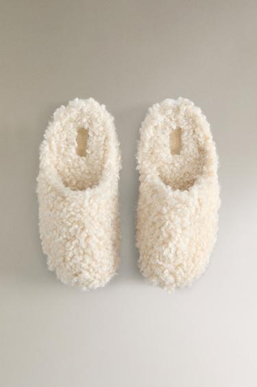 CHAUSSONS OUVERTS À L’ARRIÈRE EFFET MOUTON - Blanc écru de Zara - Image 3