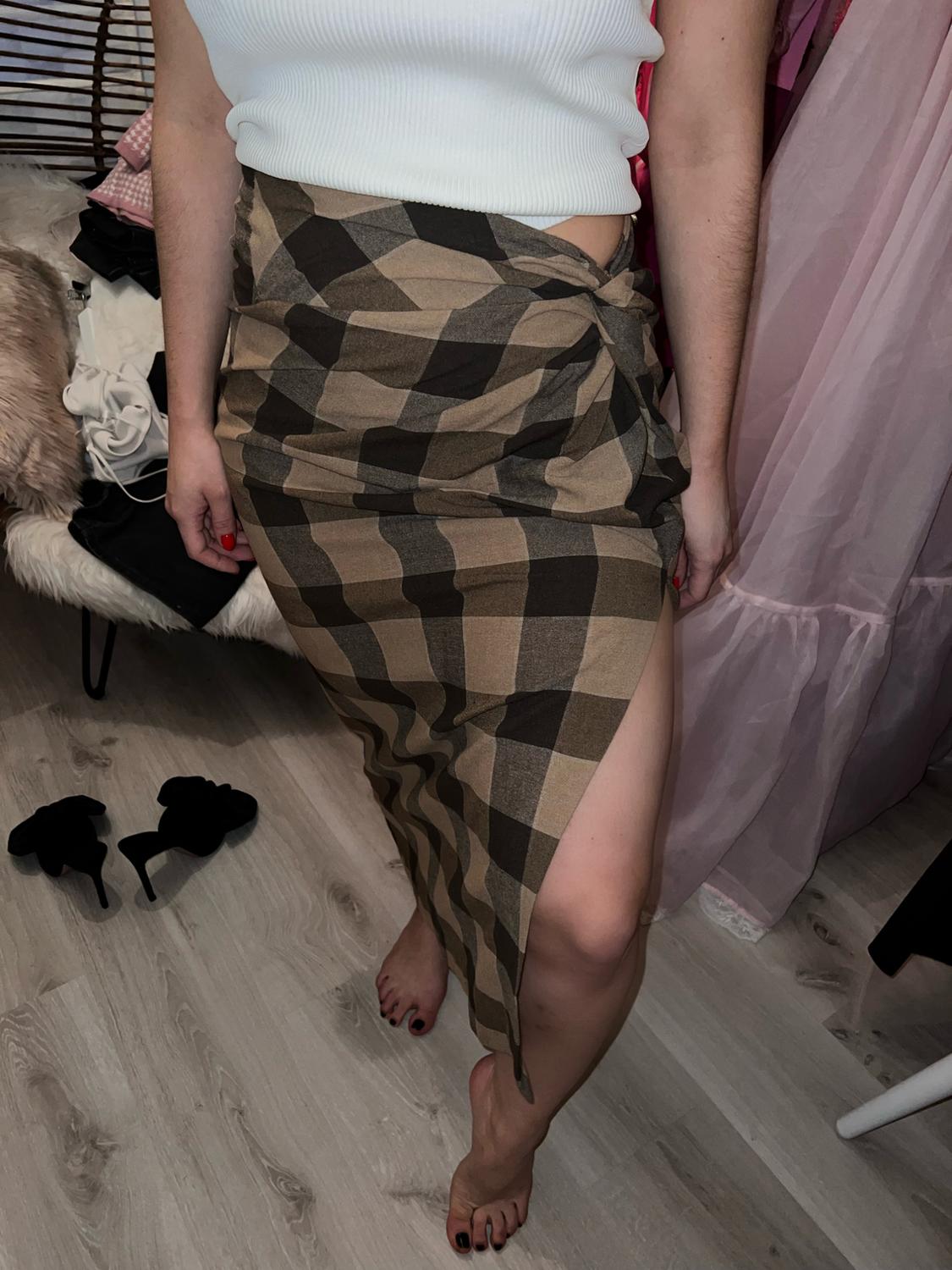 CHECKED SKIRT WITH KNOT - Image 8