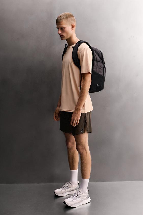 MOCHILA DEPORTIVA 30L - Gris de Zara - Imagen 0