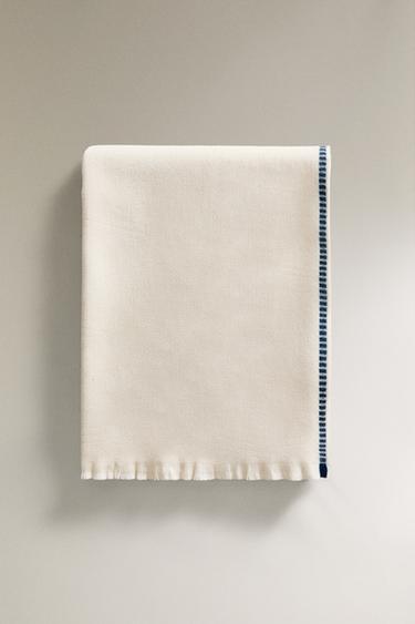 SOFT THROW WITH STITCHING AROUND THE EDGE - Ecru by Zara - Image 4