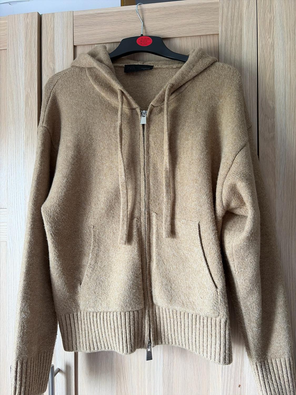 KNIT HOODIE - Image 2