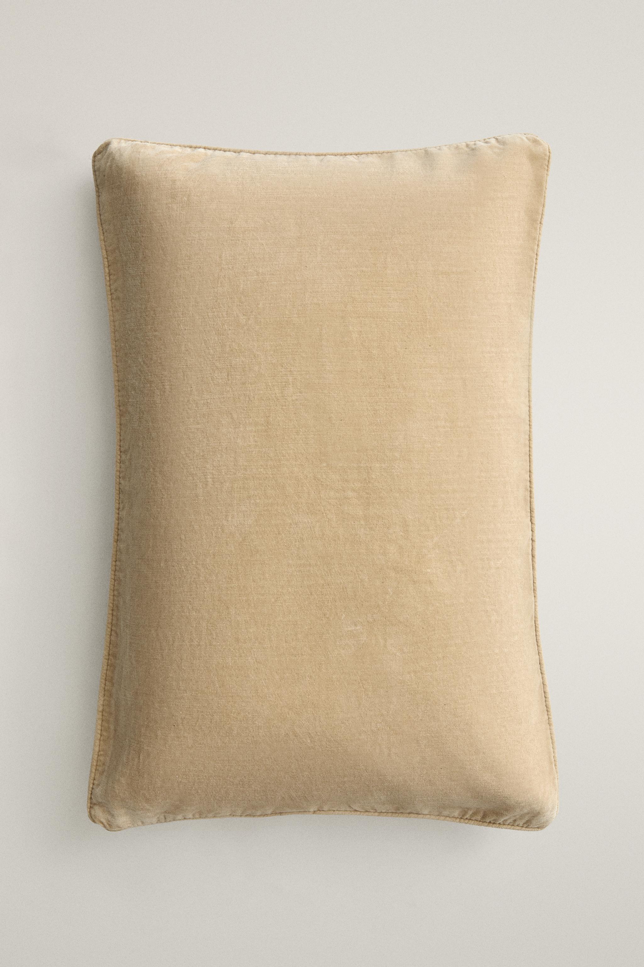 VELVET THROW PILLOW COVER — Vanilla