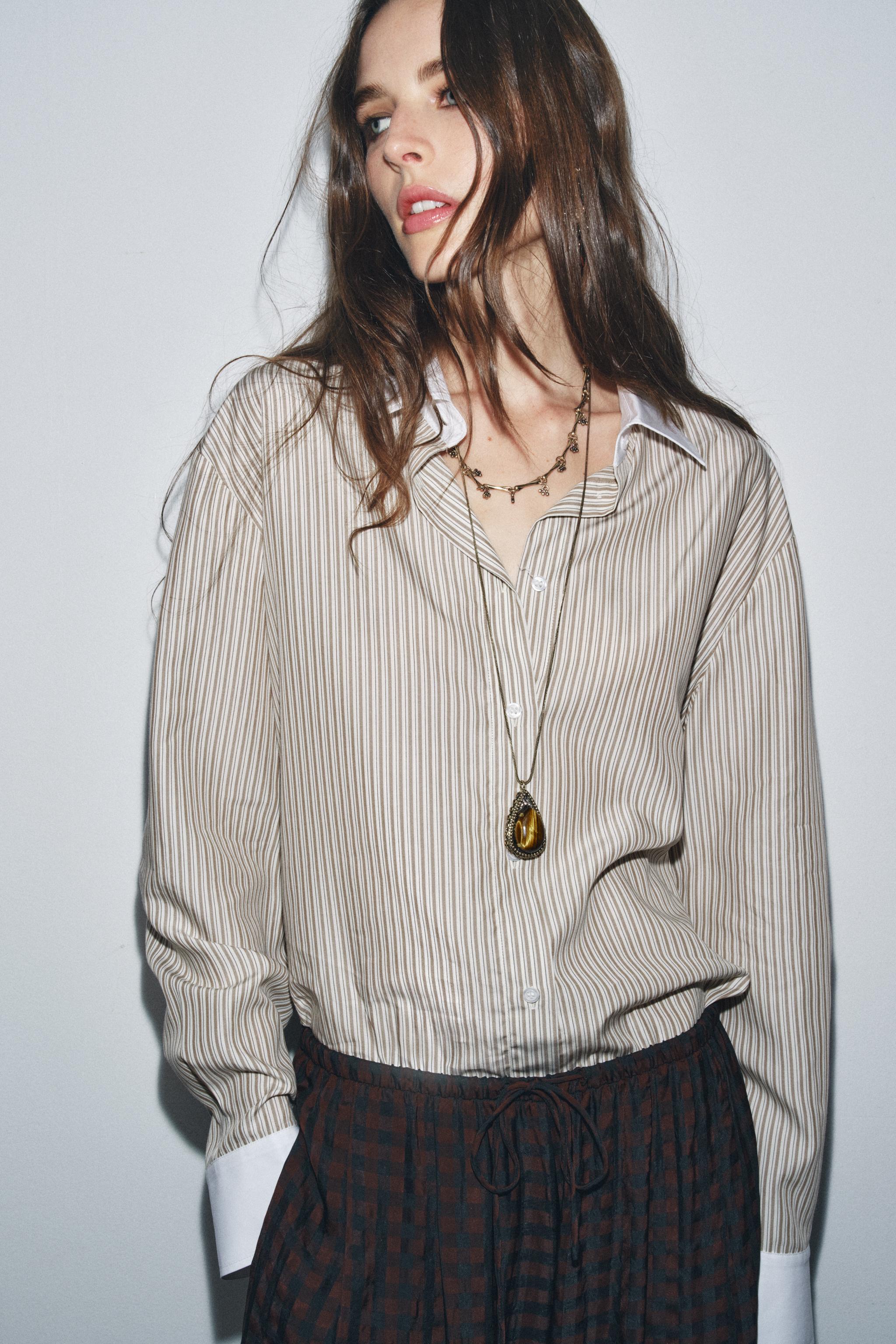 美品【ZARA】L/ネコ×ストライプ 総柄/クロップド 短丈 シャツ ZARA クロップド丈 ストライプ柄 シャツ ホワイト/ブラック S