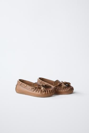 LEATHER TASSEL LOAFERS — Brown 1