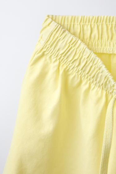 ENSEMBLE T-SHIRT ET BERMUDA TEINT EN PIÈCE - Jaune de Zara - Image 6