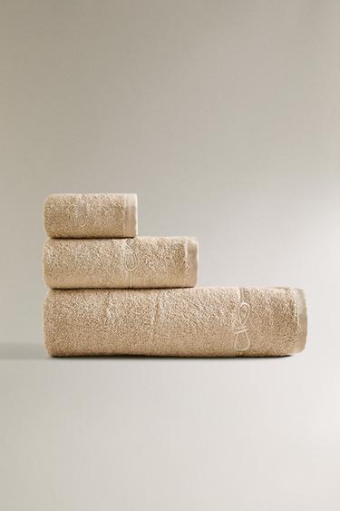ASCIUGAMANO DA BAGNO RICAMO FIOCCO - Camel chiaro di Zara