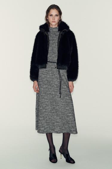 VESTIDO TEXTURA CINTURÓN - Negro / Blanco de Zara