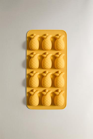 BAC À GLAÇONS SILICONE 12 POMMES DE PIN - Jaune moyen de Zara