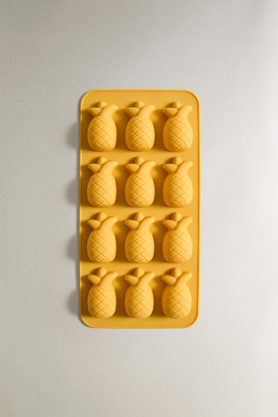 Zara PINE CONE SILICONE ICE TRAY (12 CUBES) - Mid-yellow - Image 0