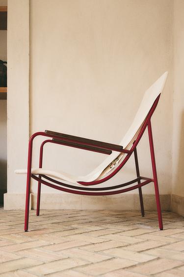 COLOURED TEXTURED METAL CHAIR - Ecru / Red by Zara
