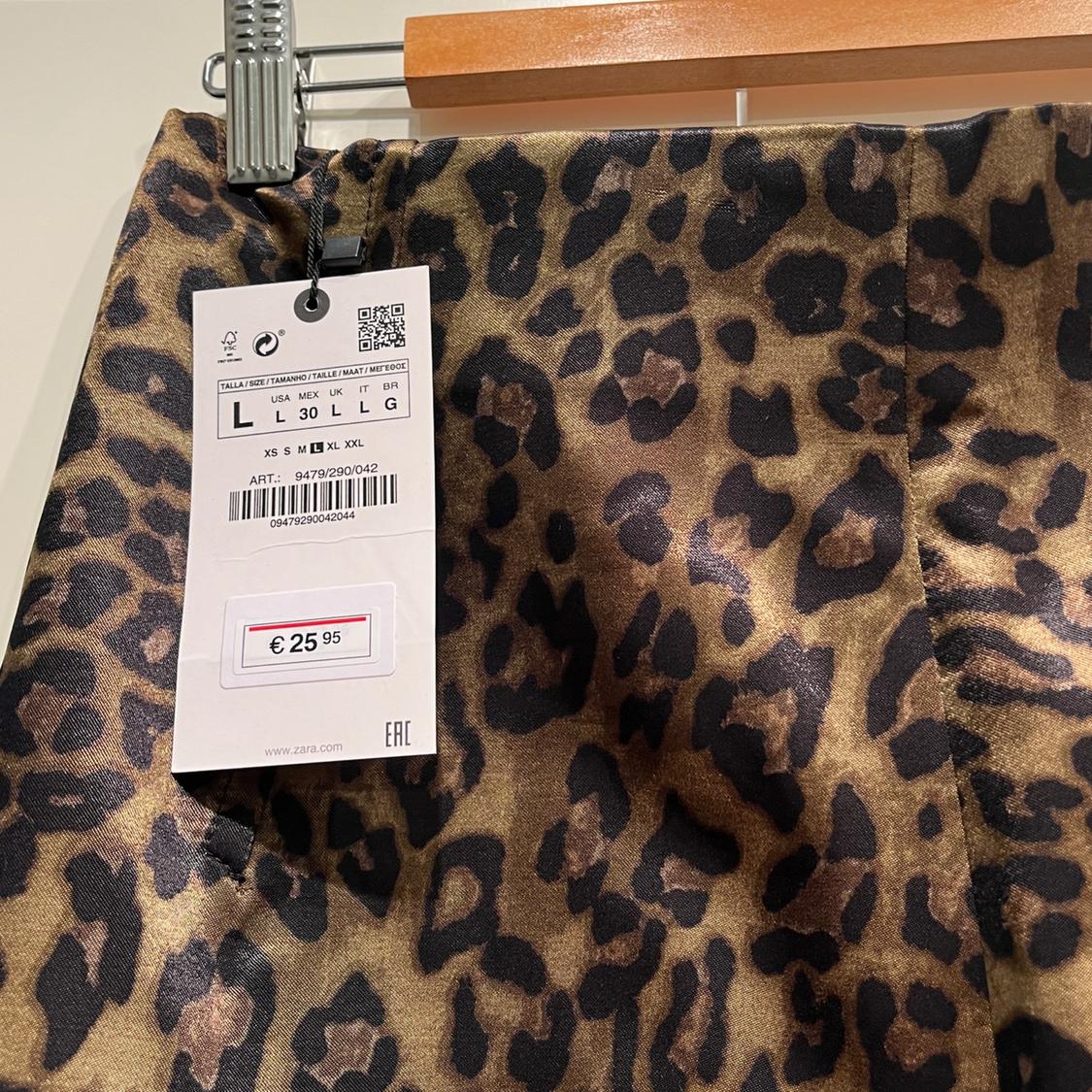 LEOPARD PRINT MINI SKIRT - Image 5