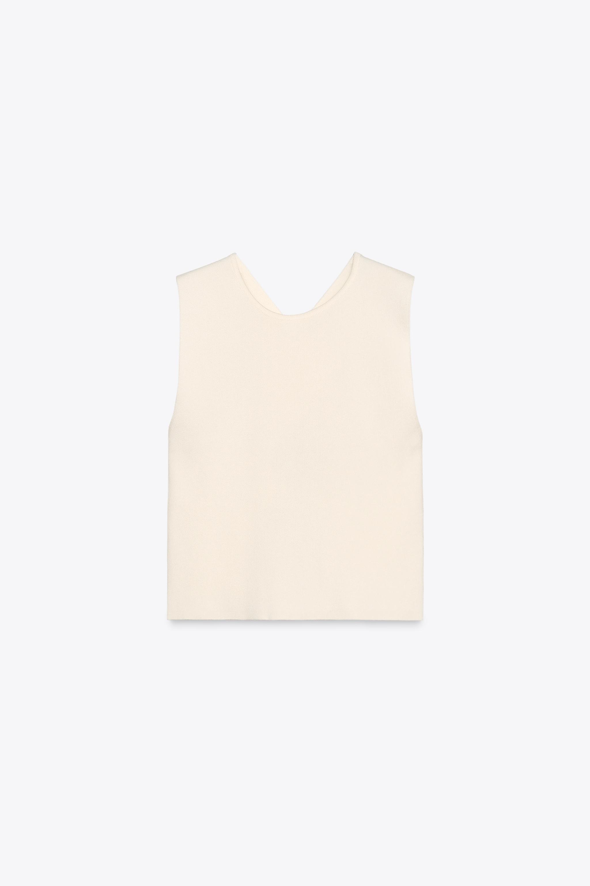 即完売 ZARA ザラ カットアウト入りニットトップス ビジュー付き S 即完売 ZARA ザラ カットアウト入りニットトップス ビジュー付き